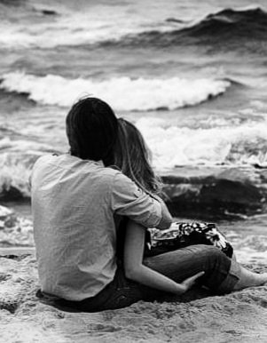 Il regalo più grande
che possono farti?
Non sono grandi
promesse,
ma piccoli gesti
per conquistarti
ogni giorno.

#buonaserata ##TuPoesía #EroTuits #EróticoAquelarre #DulcePasión #LYF15 #LetrasEscarlatas #love #LetrasEróticas #loveisland #woman #Girlslove #art #poetrycommunity