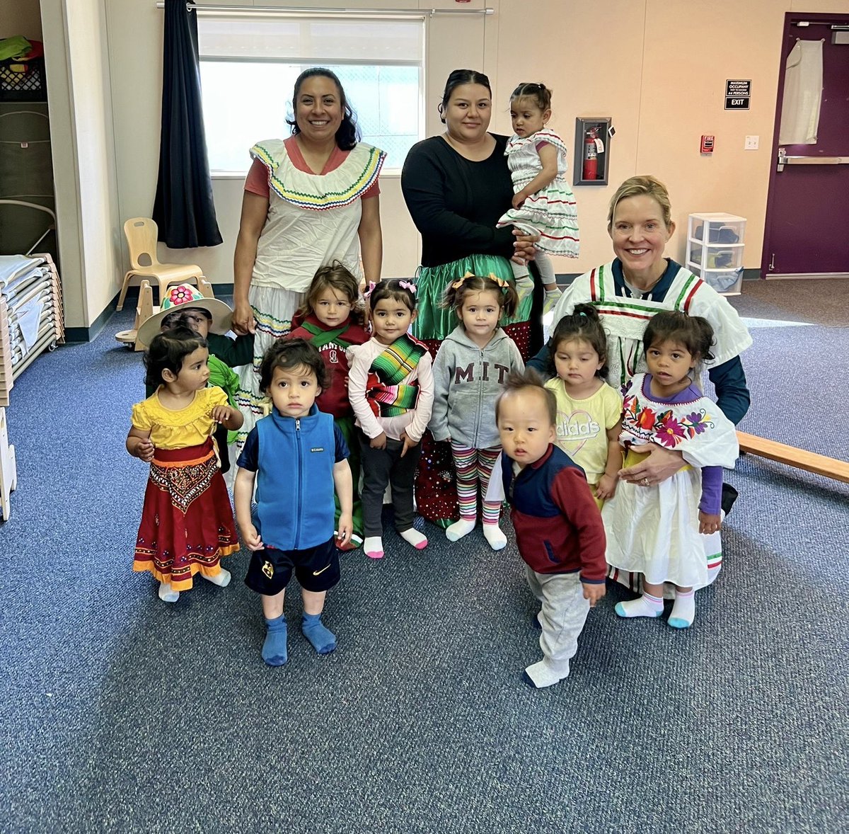 Happy #CincodeMayo from our sweet grantees at All Five!🎉 #AllFive is a childcare center in Menlo Park that is committed to building an equitable society where every family has access to high quality early childhood education. Learn more about their work: allfive.org.