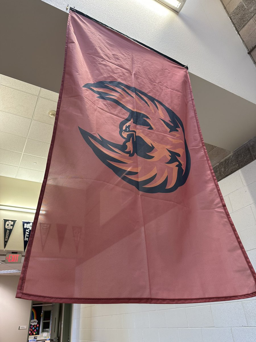horizoncoyotes's tweet photo. Horizon School is fired up for tonight’s game! Let’s go FIREBIRDS! 🔥🏒 @Firebirds #FiredUp https://t.co/qMQoKRY1cQ
