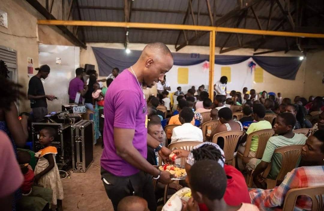 jovialindstorm's tweet photo. Last smiles season 3 is here.Join us as we put smiles on the faces of the people in prisons this season
#LastingSmiles
#KajambiyaMusic https://t.co/95k2zeUHXK
