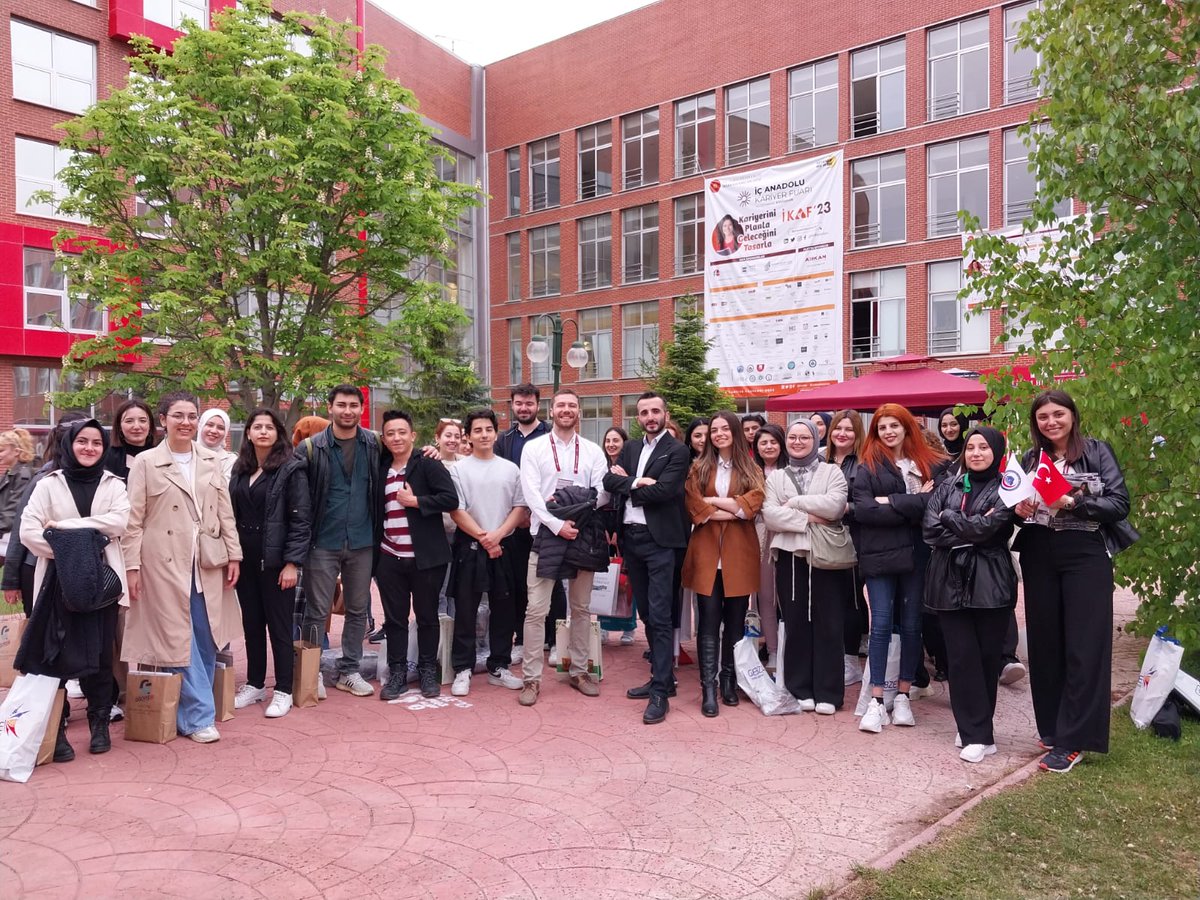 afsutto's tweet photo. AFSÜ TTO A.Ş., akademisyenlerimiz ve girişimcilerimiz ile ortaklaşa kurulan A Flora A.Ş. olarak İç Anadolu Kariyer Fuarı'na katılım sağlandı. Fuarda, ürünler büyük ilgi gördü. Ürünler için https://t.co/kVprtRYvlW
@afsurektorluk @Aflora_as #ikaf https://t.co/WVEX1ZkKFP