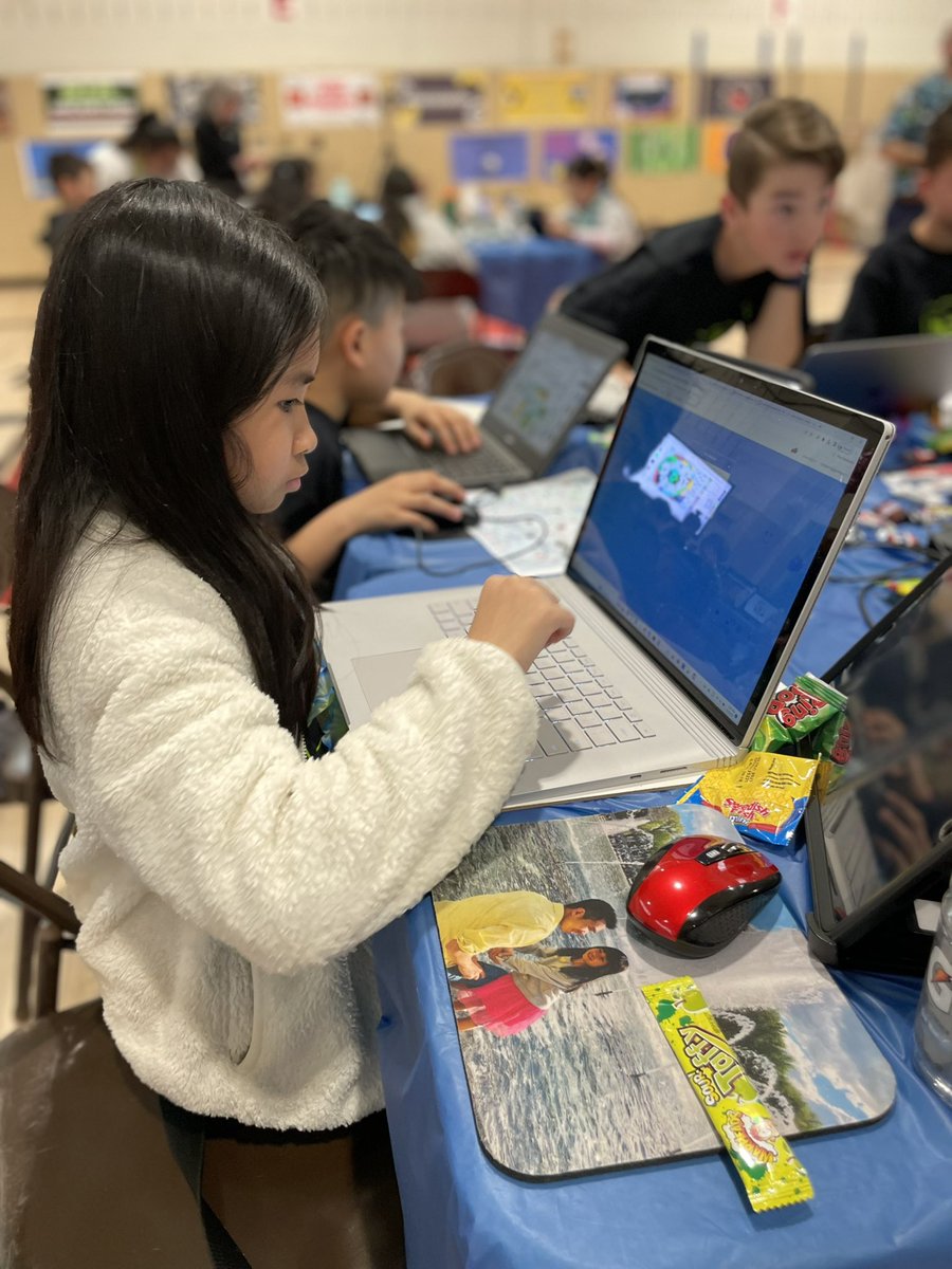 MineolaMS's tweet image. Fueled (by candy 🍬) & focused in the final minutes of the @kid_OYO #CodeConquest2023 #MineolaProud of our 5th grade team!! Currently tied for 1st! 🥇