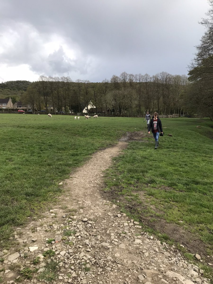 ameliaeoates's tweet photo. I had the best day filming in Bakewell &amp; Grindleford with @olly_woolley03 and Hannah Auld @takethewheelmag speaking to farmers about the dangers of Sheep Worrying for our TV news package #journalism #sheffnews #bulletin 🐑🎥 https://t.co/NFDG8CnzWh