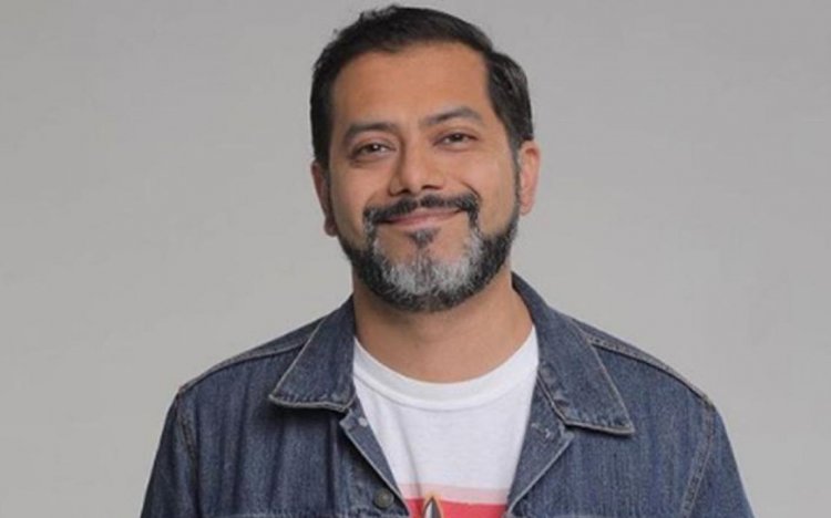 BoricTheidiot's tweet image. El comunista Pedro Ruminot emocionado al ver a su esposa comunista Alison mandell en el comercial de RIPLEY... les encanta la platita y se asen los weones.

Presidente pepe auth frente amplio la cisterna #urgente maule punta arenas boric