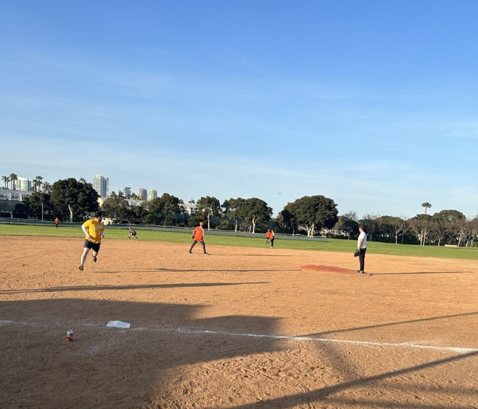 Week 3 was a blast! We played an epic game against CalTrans, and we had a great time. Join us tonight at Tierrasanta Rec Center against TY Lin @ 6PM. Hope to see you out there ⚾ 
#CarrierJohnson #Softball #Coronado #CJCSoftballTeam #EpicBattle