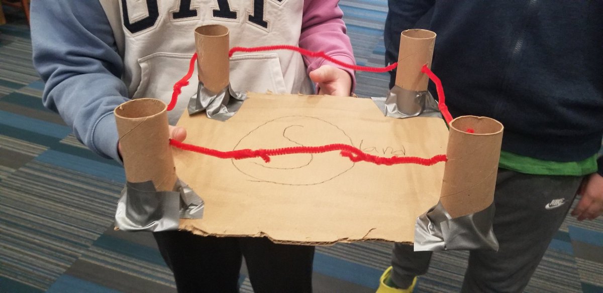 BCSMSHS's tweet photo. Library Makerspace this week!
#BCSmoments  #BCSlibrary #BCSmakerspace https://t.co/dvYRyi4mTQ