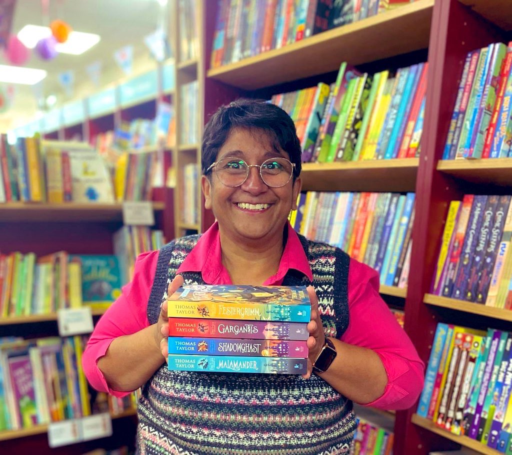 Deborah Texeira 📚❤️ tweet media