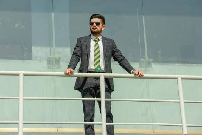 Team_BabarAzam's tweet photo. Last 15 ODIs － W • W • W • W • L • L • W • W • W • W • W • W • W • W • W

Presenting to you 𝗧𝗵𝗲 #𝟭 𝗢𝗗𝗜 𝗧𝗲𝗮𝗺 in the world － 𝗣𝗮𝗸𝗶𝘀𝘁𝗮𝗻 🇵🇰

First ever captian to lead 🇵🇰 to #1 in the history of ODI cricket 🤯 #BabarAzam𓃵 https://t.co/j5MpmhFr8y