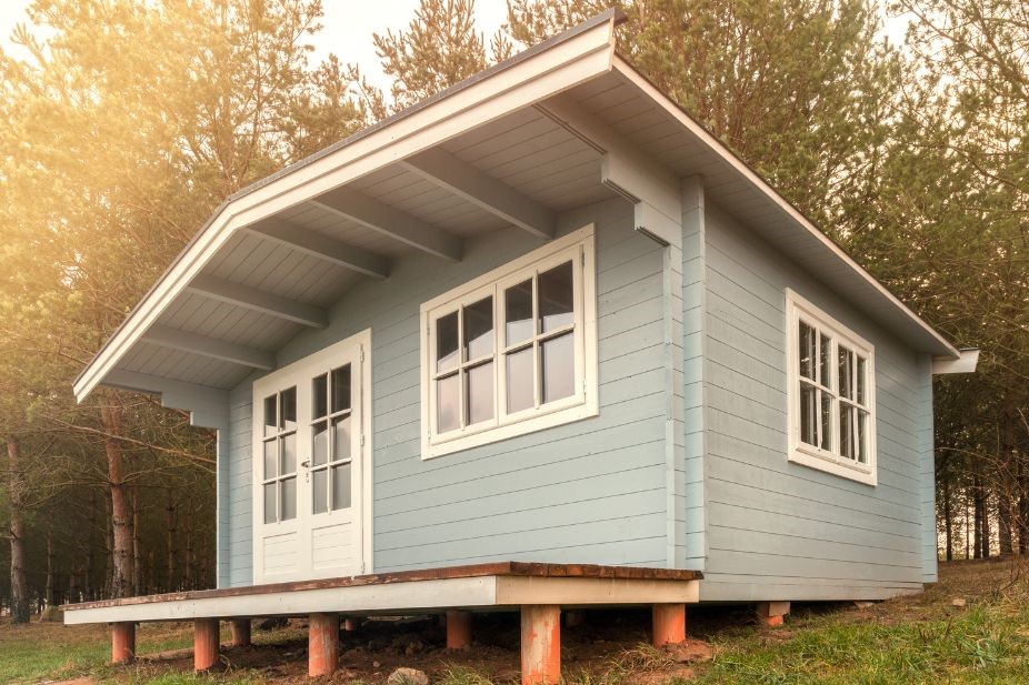 There are many great reasons to build an ADU. Here's one to consider:
RENTAL INCOME - ADUs can produce a steady source of income or funds for a rainy day. Find the many other advantages of building  an ADU in at: adualameda.org.