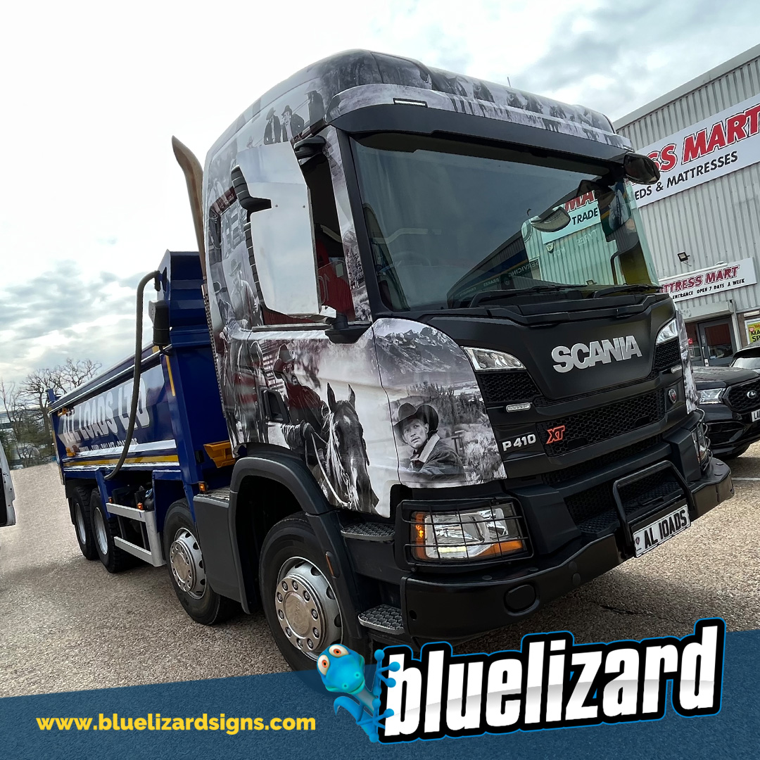 @Superb  digitally printed cab wrap and graphics on this Scania for @allloadsltd

Vehicle graphics, digitally printed graphics and vehicle wraps by Blue Lizard Signs.

#crawleywrap #digitalwrap #commercialwrap #gatwickwrap #vansignwriting #vehiclewrap #vehiclegraphics #Signs