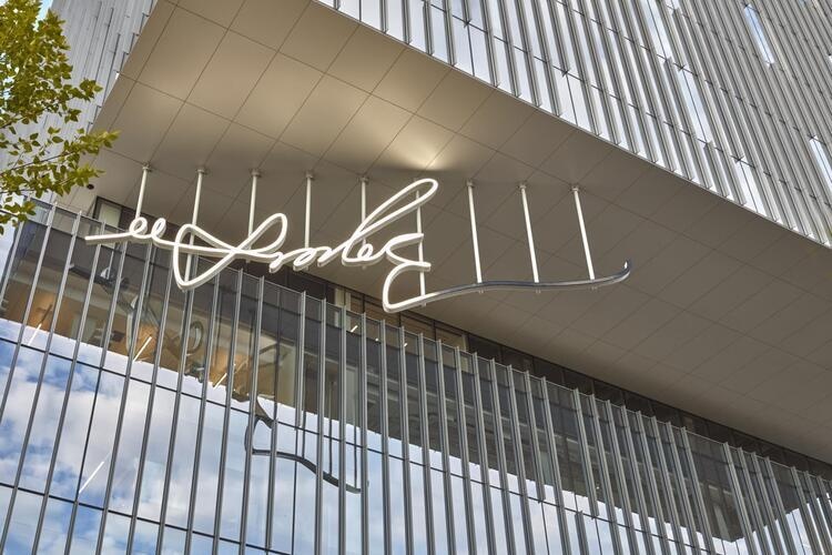 MITevents's tweet image. Tomorrow: #BostonDesignWeek Public Art and Architecture Tour 2. Join MIT List Visual Arts Center as part of Boston Design Week on a public art tour showcasing art and architecture highlights across campus. Free! Register ➡️ mitsha.re/bw0v50OhgTE @mitlistarts @ArtsatMIT