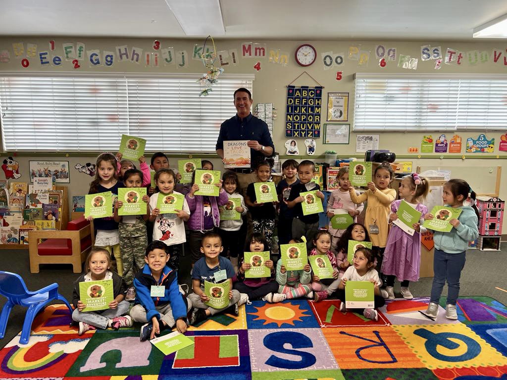 vcd2sup's tweet photo. Best morning ever! I volunteered to be a guest reader today at CVUSC Preschool as part of @First5Ventura “Take 5 &amp; Read to Kids Campaign”📚We discovered why Dragons 🐉 Love Tacos 🌮 and read Goodnight Panda 🐼 to encourage reading to children at critical ages
#Take5VC #First5 https://t.co/Q3xM3VMoYR