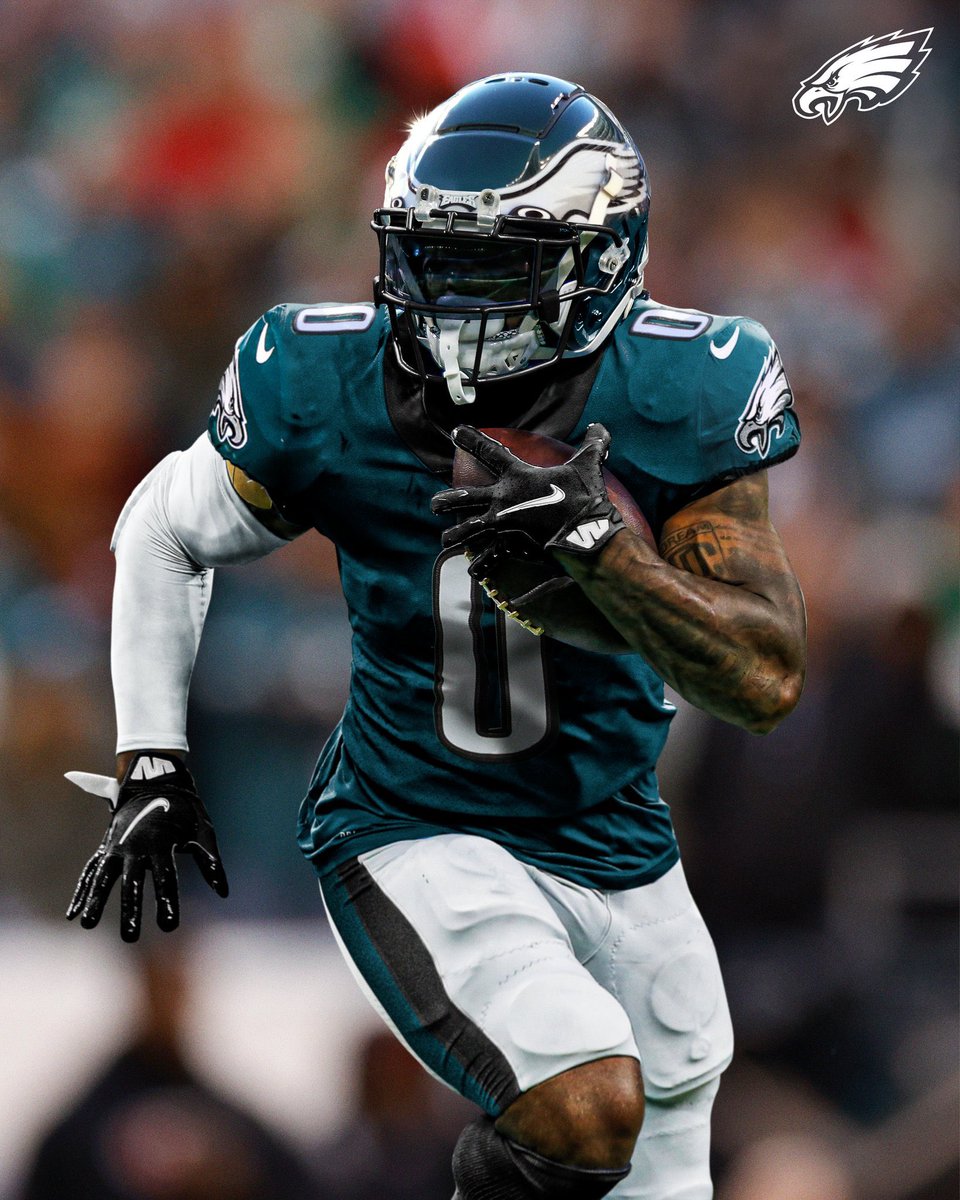 AdamSchefter's tweet photo. New Eagles’ RB D'Andre Swift will wear 0 this season.

📷 @Eagles https://t.co/VWKTNYzhZx