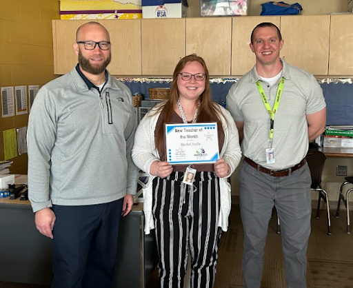 WaterlooSchools's tweet photo. Congratulations 🙌 to our March New Teacher Award recipients:
🙌Maria Reyes, Highland 4th Grade
🙌Daphne Andera, Cunningham 2nd Grade
🙌Rachel Joslin, Carver 6th Grade Literacy https://t.co/dqUGPkNx52