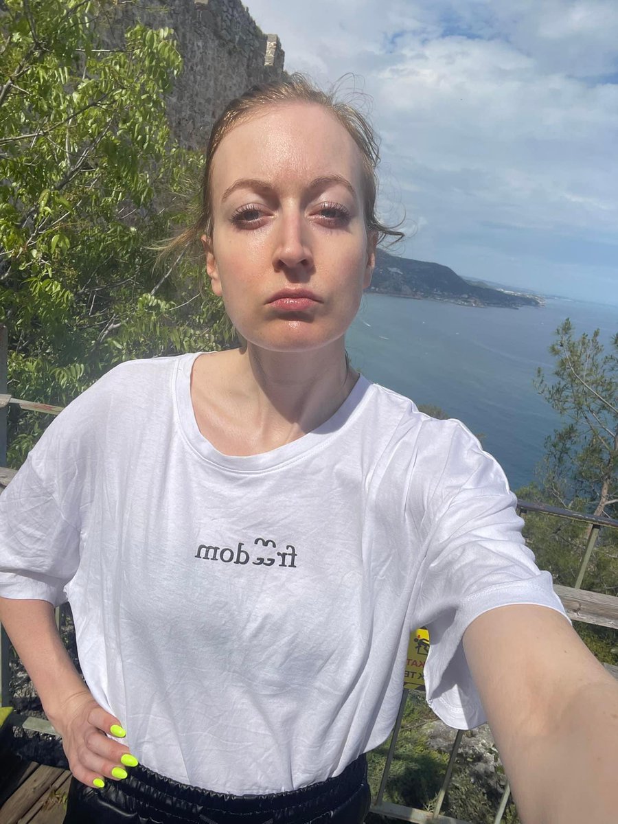 roselinelight's tweet image. 