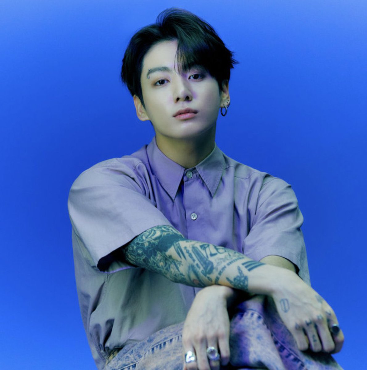 UPDATEJJK_'s tweet photo. #JungKook (12.5M) has now surpassed jimin (12.3M) and is the the K-Pop male soloist with most monthly listeners on Spotify currently. https://t.co/KlDlV4Sbcu