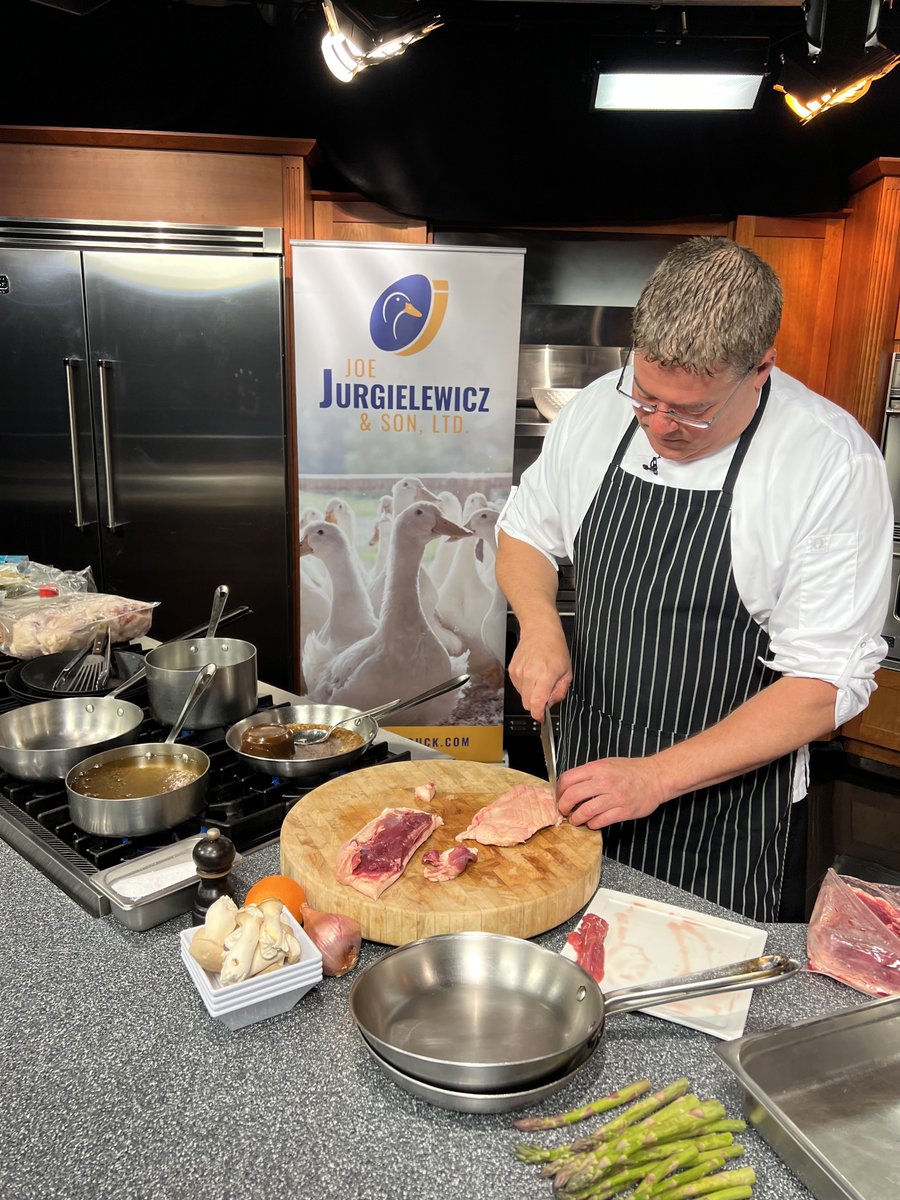 TheTastyDuck's tweet photo. If only we had smell-o-vision. Thank you Chef Doyle from @SavoryGrille for whipping up some #TastyDuck on @69News . https://t.co/y5dxxoYsME