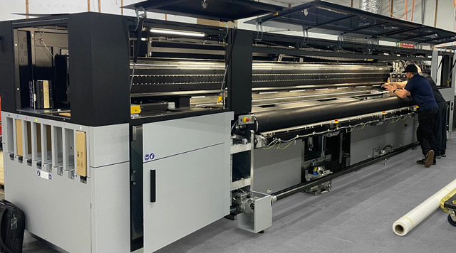globalimaging's tweet photo. The P5 500 install is well underway @GeorgiaPrintco_ ! The @DurstUS  technicians have done a fantastic job, as always, getting her all set up and dialed in. A few more adjustments until this fine-tuned machine can start rolling out grand format greatness. https://t.co/ffo5SNVtNC