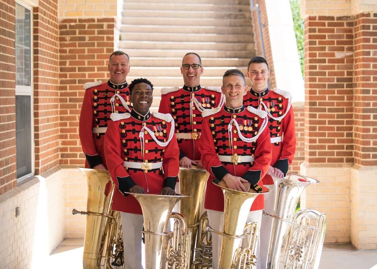 Marine Band tweet media