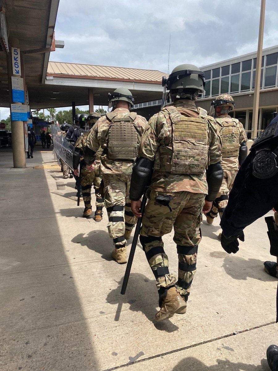 Greg Abbott on Twitter "Texas National Guard soldiers and Texas law