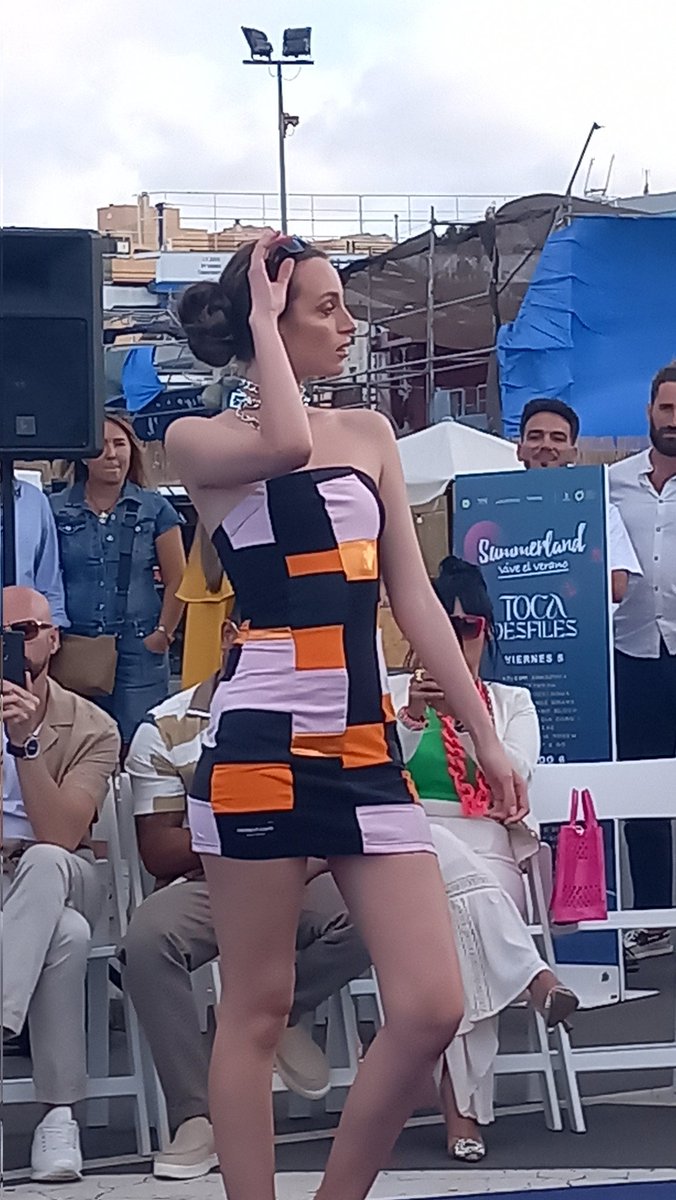 FRANCESCAGONZ37's tweet photo. #modacalida Summerland Vive el verano https://t.co/K2zTljSIW1