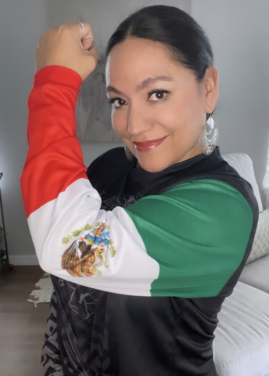 #VivaMexico 🇲🇽♥️ #mexicanas #MexicanCulture #laexperienciamexicana #latinainfluencer