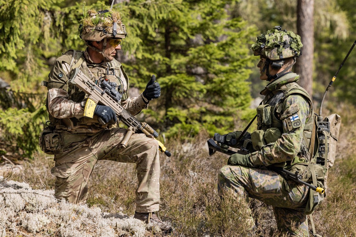 Maavoimat's tweet photo. In #Aurora23, 🇫🇮🇬🇧 jaeger battalion operating under the 🇸🇪 brigade received information about the enemy's landing. After receiving the order to attack, the unit has been fighting together for over 24 hours. #maavoimat #together https://t.co/bWwHuC9nkp