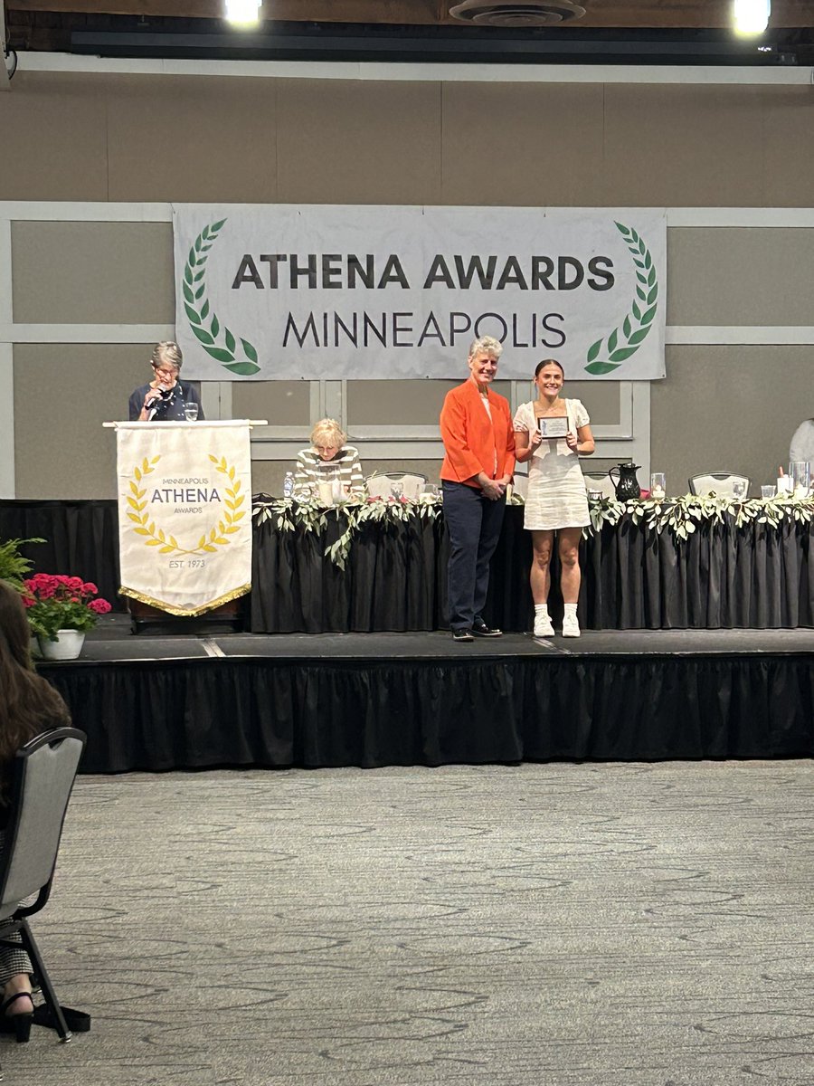 SAVHSActivities's tweet photo. Congratulations to Sierra Halverson who was recognized as our @MplsAthenaAward winner this afternoon. Way to represent the Village, Sierra!

#GoHuskies https://t.co/KqpxXDb6wg