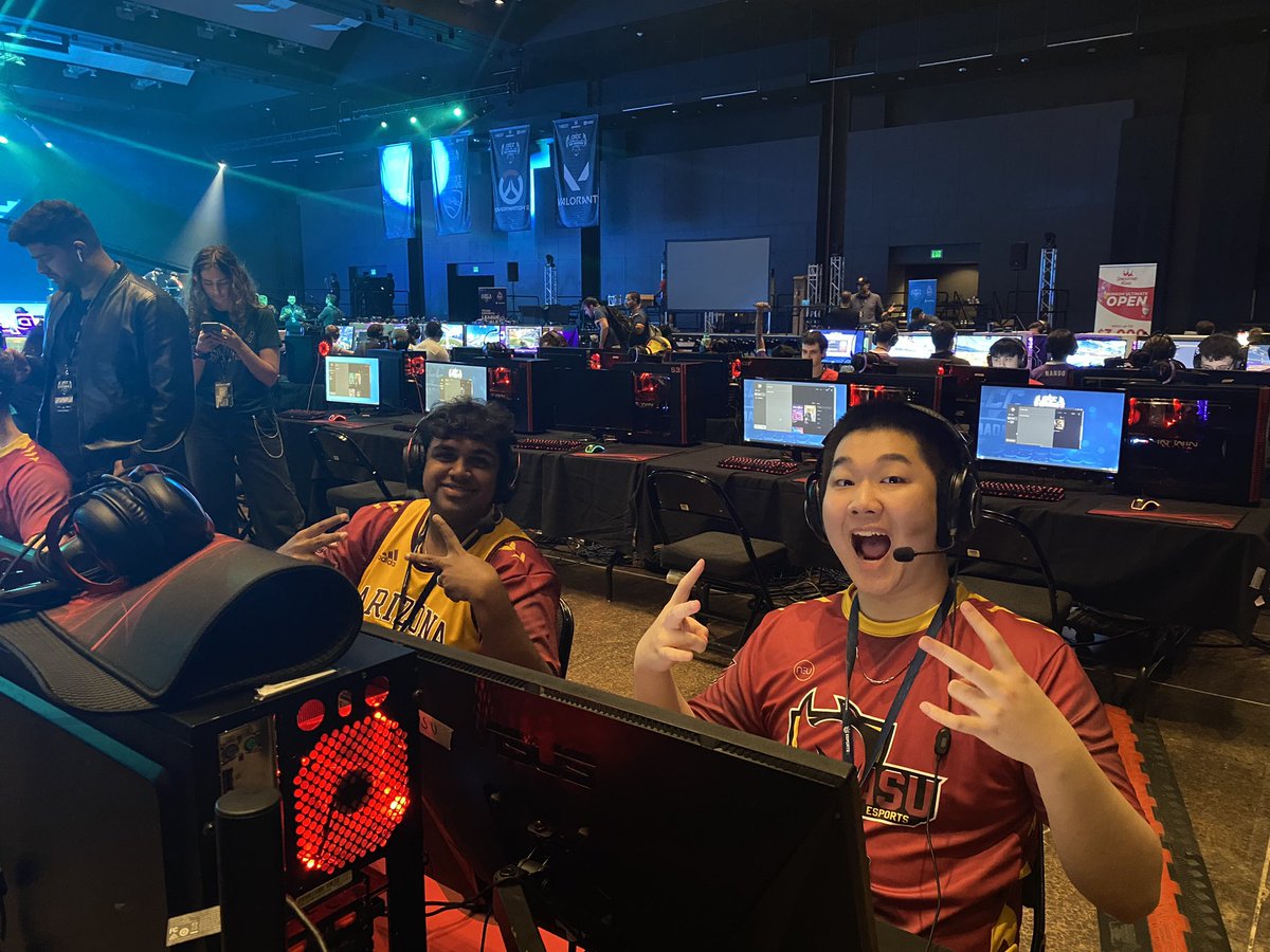 teenytofu_'s tweet photo. currently in texas w/ the valorant kids for #CECCTexas2023 ☺️ 

setup is pretty RAD so far https://t.co/Em8Ln1s8E9
