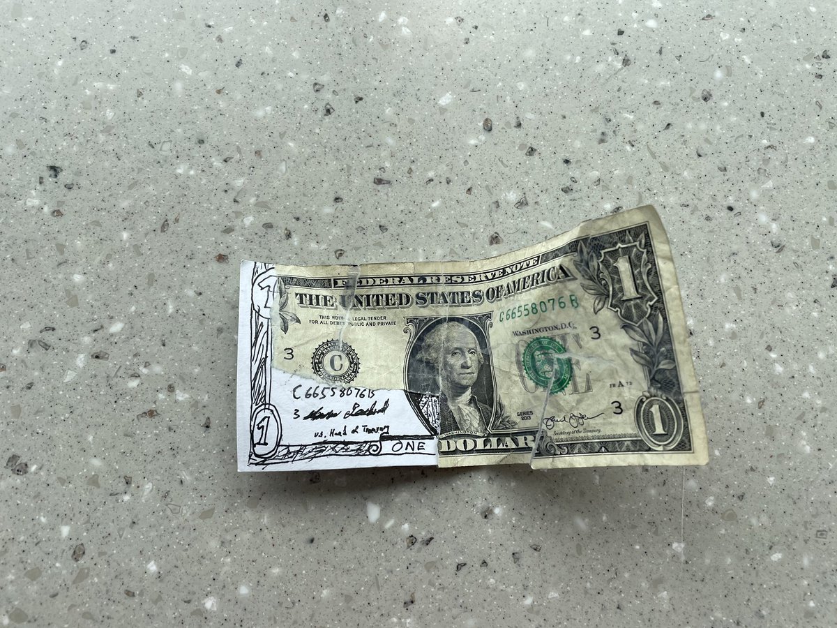 I just had a senior give me the dollar bill from his freshman orientation four years ago!
#IYKYK 
#LinkCrew