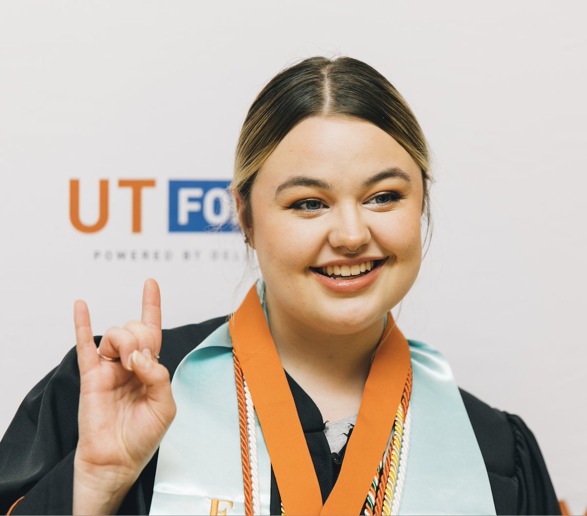UTforMeOfficial's tweet photo. Hats off to our newest graduates! 🎓 #UTGrad23 #UT23 #UTforMeGrad #UTforMe23 https://t.co/nBT6NOvv9x