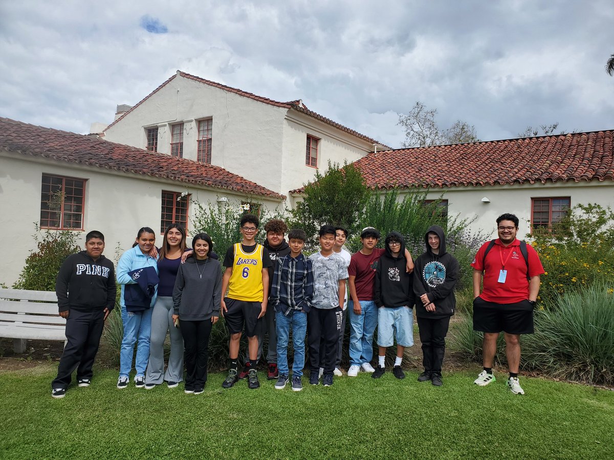 What's it like to be a college student? 🤔 @MesaUnionSchool 8th graders learning what it takes to get in to college @csu_ci with LEAP leaders. #mesamoments #campuslife #independence