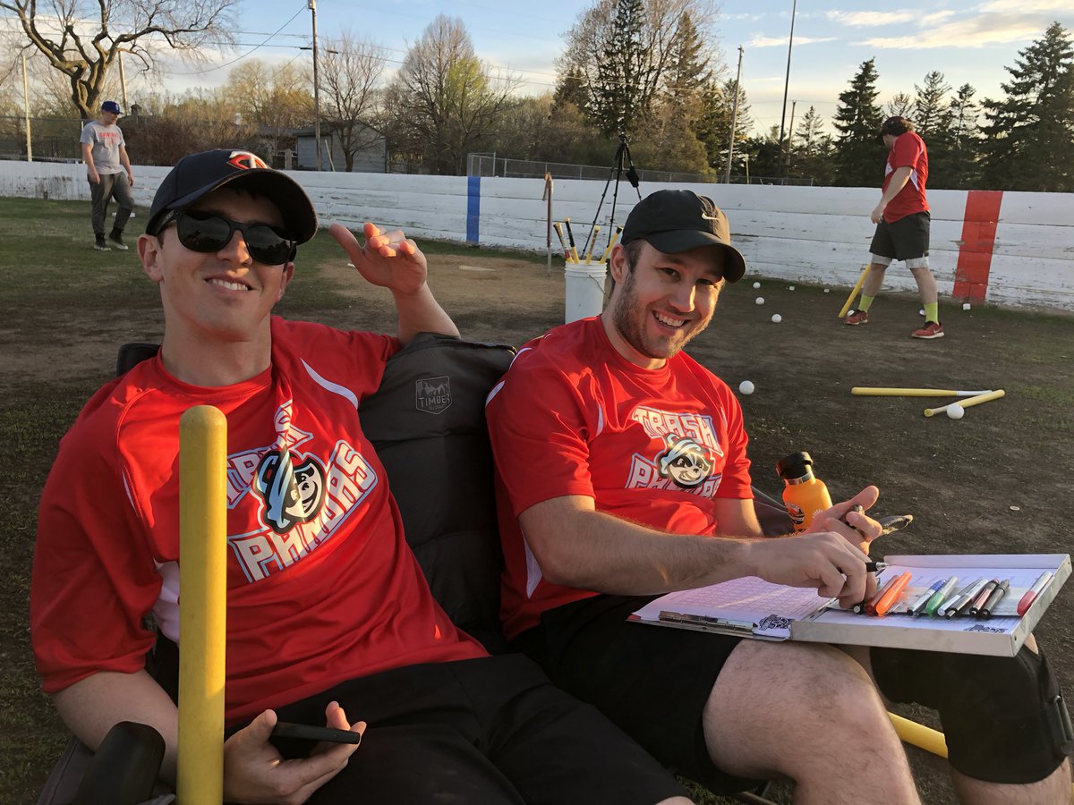 ꓘ.🄷🄾🅆🄴🄻🄻 tweet media