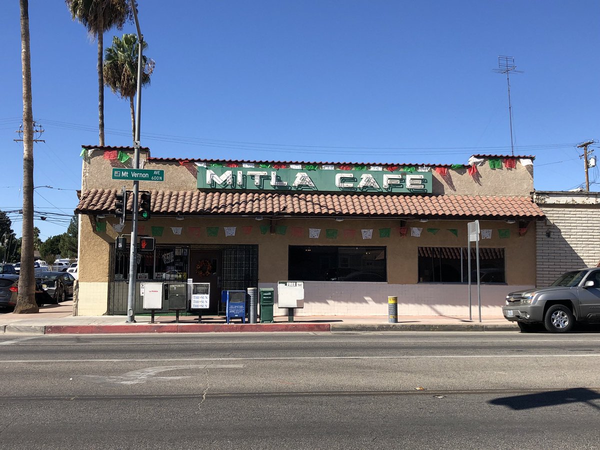 Crispy Tacos at Mitla Cafe in San Bernardino, California. Desde 1937.