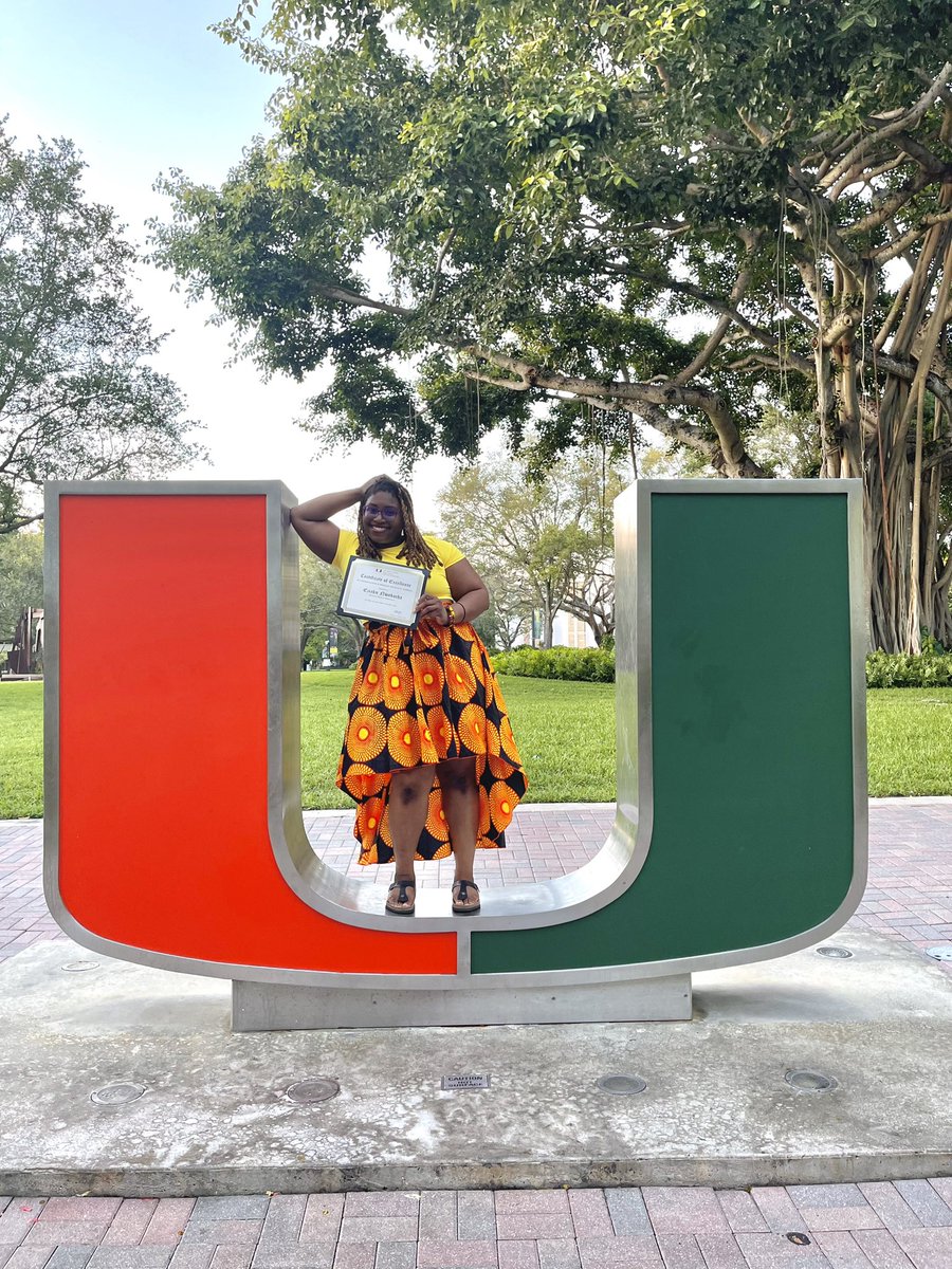 I was awarded the *Dean’s Award for Excellence * in recognition of my scholarly and creative activities! COME THRUUU @univmiami !!!🤩🤩 #scholar #Awards #umiami #africanareligion #religion #HaitianHeritageMonth #vodou #haiti