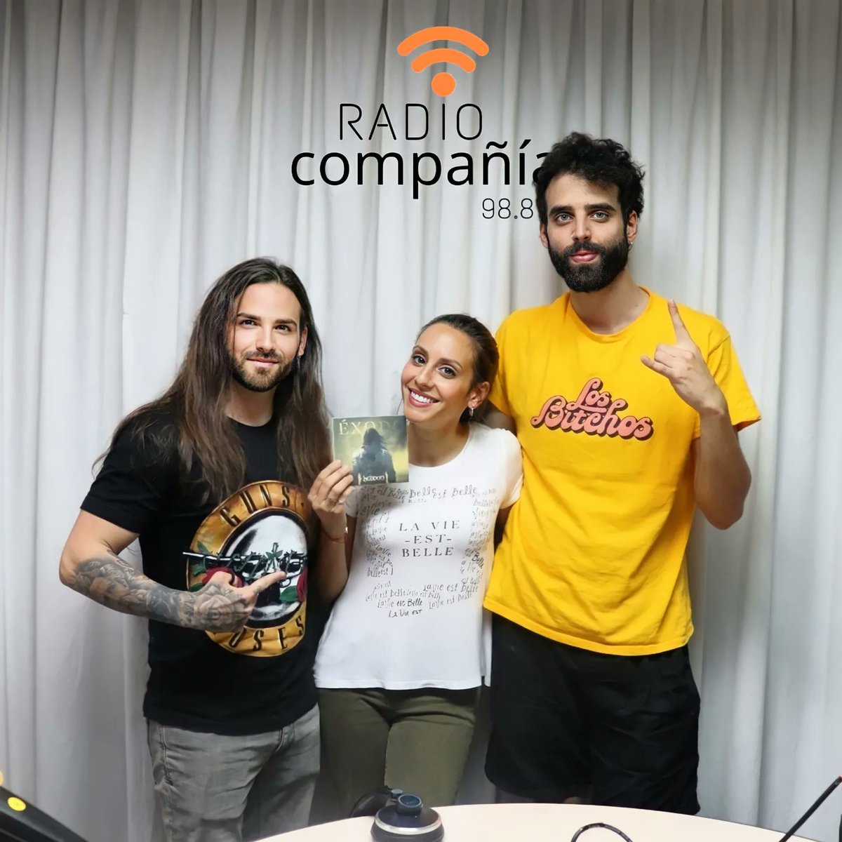 OficialHeadon's tweet photo. Quieres saber más a cerca de #Éxodo?

Te dejamos por aquí algunas de las entrevistas hechas hasta el momento! 

En el @vuelofenix_r3:
https://t.co/lTH1poDKVZ

En #TurboRock:
https://t.co/yBhofaW2c5

En @RadioCompania:
https://t.co/Dh6izNvcZA https://t.co/U0d6TaJLvj