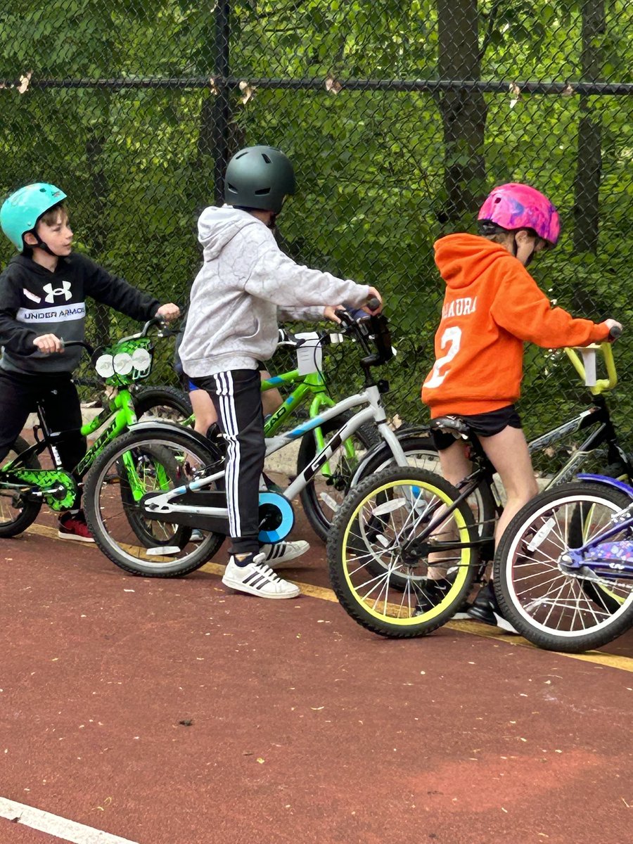 StevensCWC's tweet image. Thanks to our terrific parents for helping out at our bike rodeo.