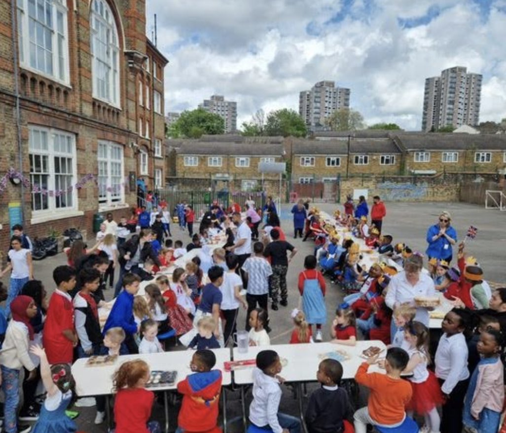 We had a great time celebrating the King’s Coronation with our tea party! Thank you to all the families who donated cakes 🍰 <a href="/WoodhillSch/">Woodhill Primary School</a>
