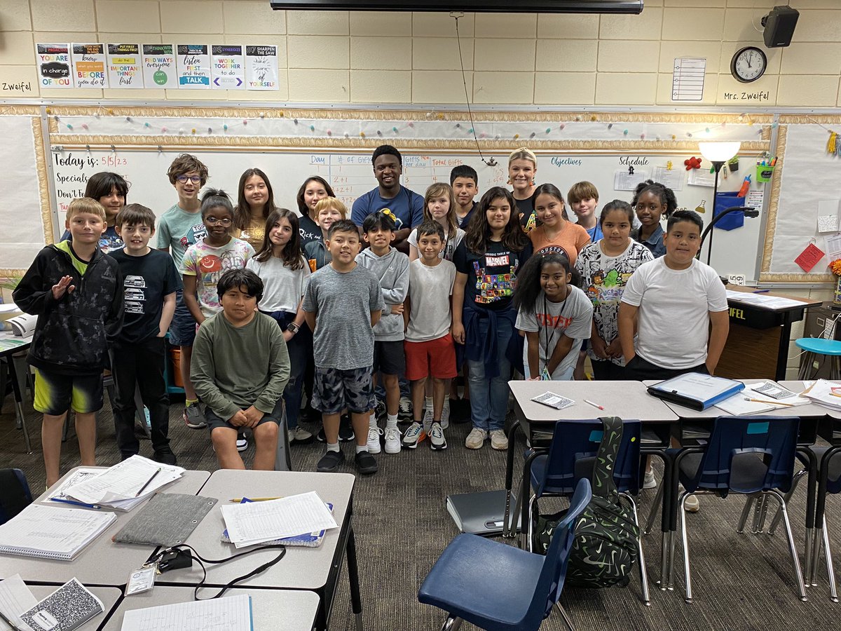 MrsZweifel5th tweet media