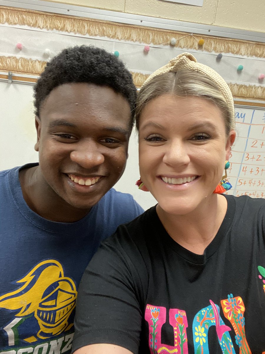 MrsZweifel5th tweet media