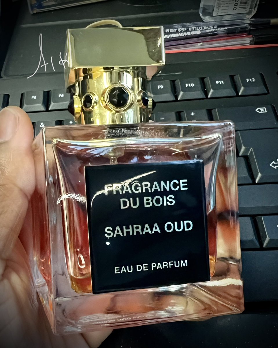 #SOTN #fragrance #fragranceaddict #fraghead 
For tonight some naughty #oud as I like to call it & some other elements.