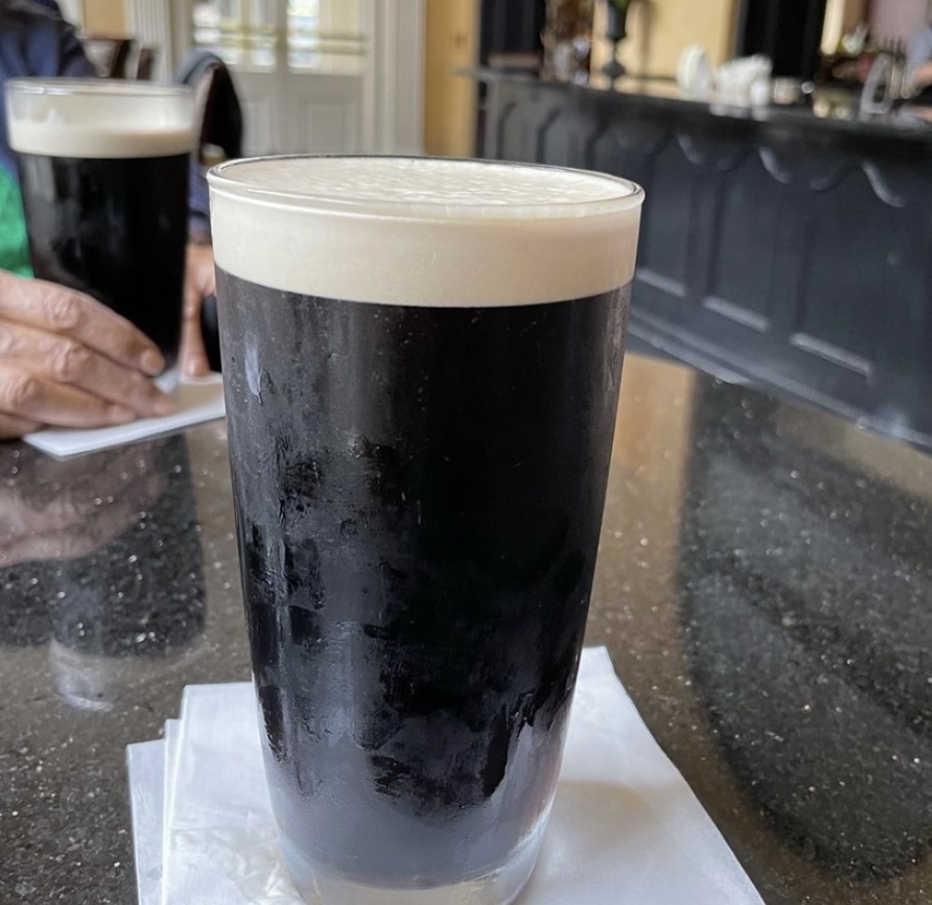 RibRoom's tweet photo. Happy #CincoDeMayo! Stop in for a cold beverage to celebrate 🍺

#RibRoom #OmniRoyalOrleans #FrenchQuarter #NewOrleans #NOLA https://t.co/1pFFoCMWX5
