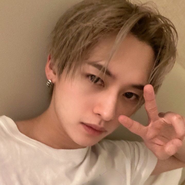 dazzzlls's tweet photo. #minsung au/ау

минхо согласился на поход в веревочный парк, до безумия боясь высоты, и его единственный поддержкой становится новый знакомый джисон https://t.co/R0nSAshyFW