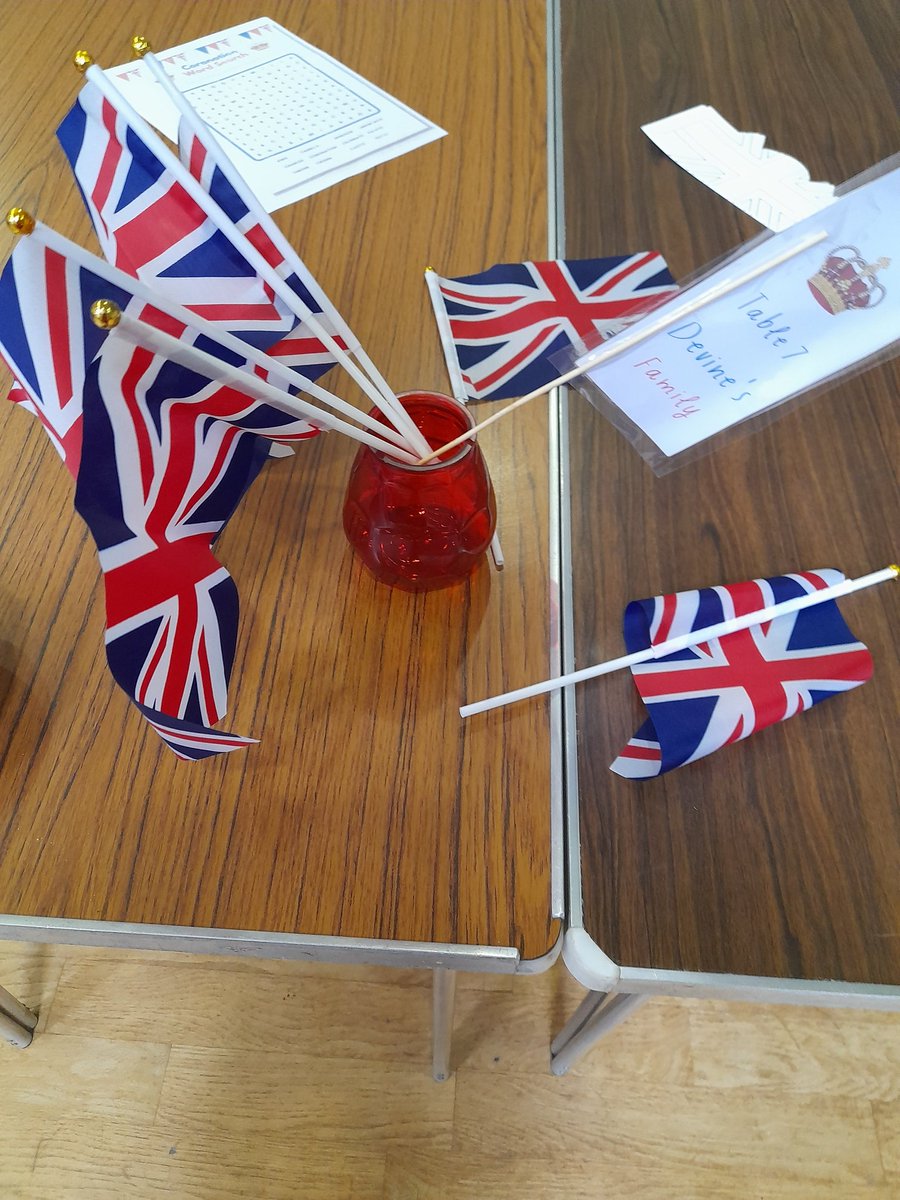 DaSilvaVictoria's tweet photo. Lovely afternoon tea with members of the 24th Blackpool Scout Group. Lots of delicious cake, activities and lots of fun and laughter. @BlackpoolScouts https://t.co/LepdNMDCiF