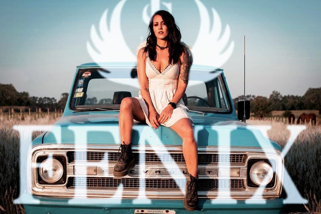 Salió mi nueva canción Fénix con la produ de Seba Bazan! 
Lo escuchaste?? 

Te dejo el link del video!
youtube.com/watch?v=MU1NtU…