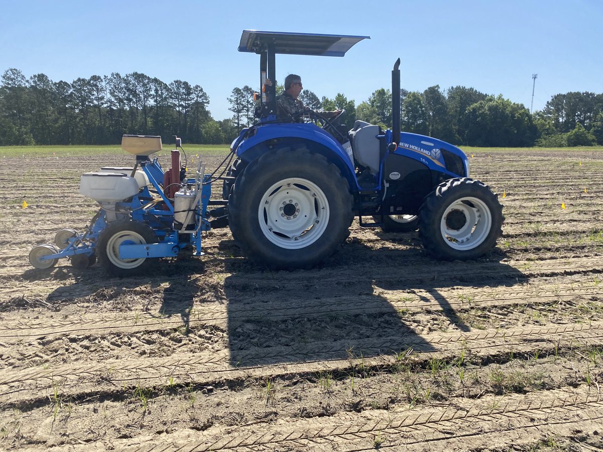 JosephEIboyi's tweet photo. We planted our cotton trials yesterday and sprayed pre- and post emergence herbicides today. Thanks to Chuck, Ethan, and Maynard…⁦@IanMSmall1⁩ ⁦@bagarunjamin1⁩ ⁦@ufifasnfrec⁩ https://t.co/gK5vEUfolw