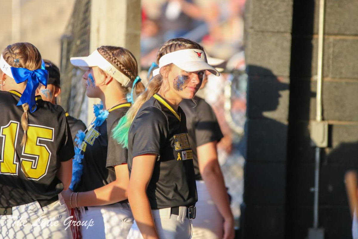 PallyG2025's tweet photo. Some photos taken from the area tournament by The Lytle Group! Thank y'all! See the comments for more pics. Love them!!! #HornsUp #RoadToTheBlueMap #ToroSoftball https://t.co/sjH4K97MIZ