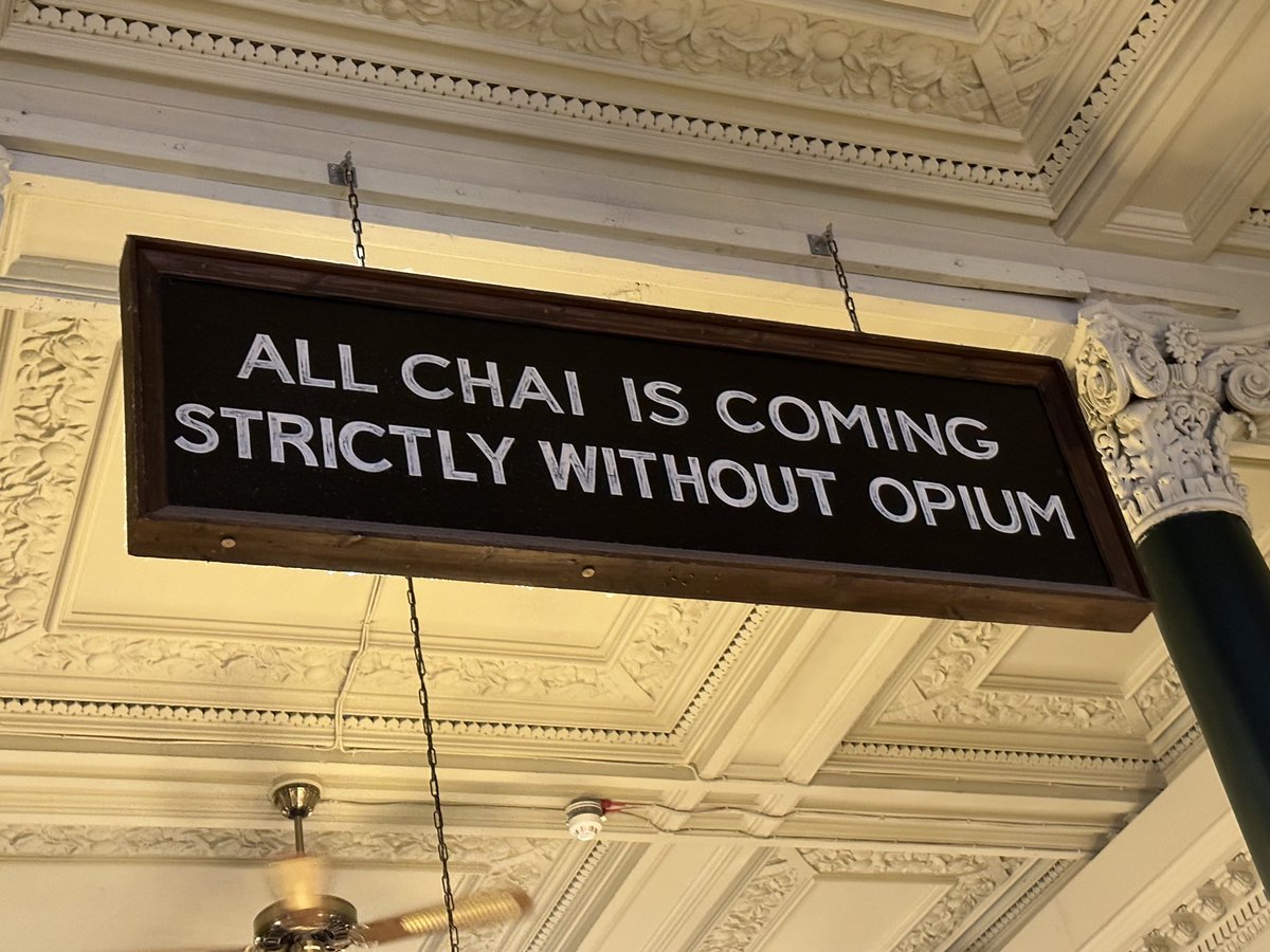 squidllama's tweet image. Glasgow