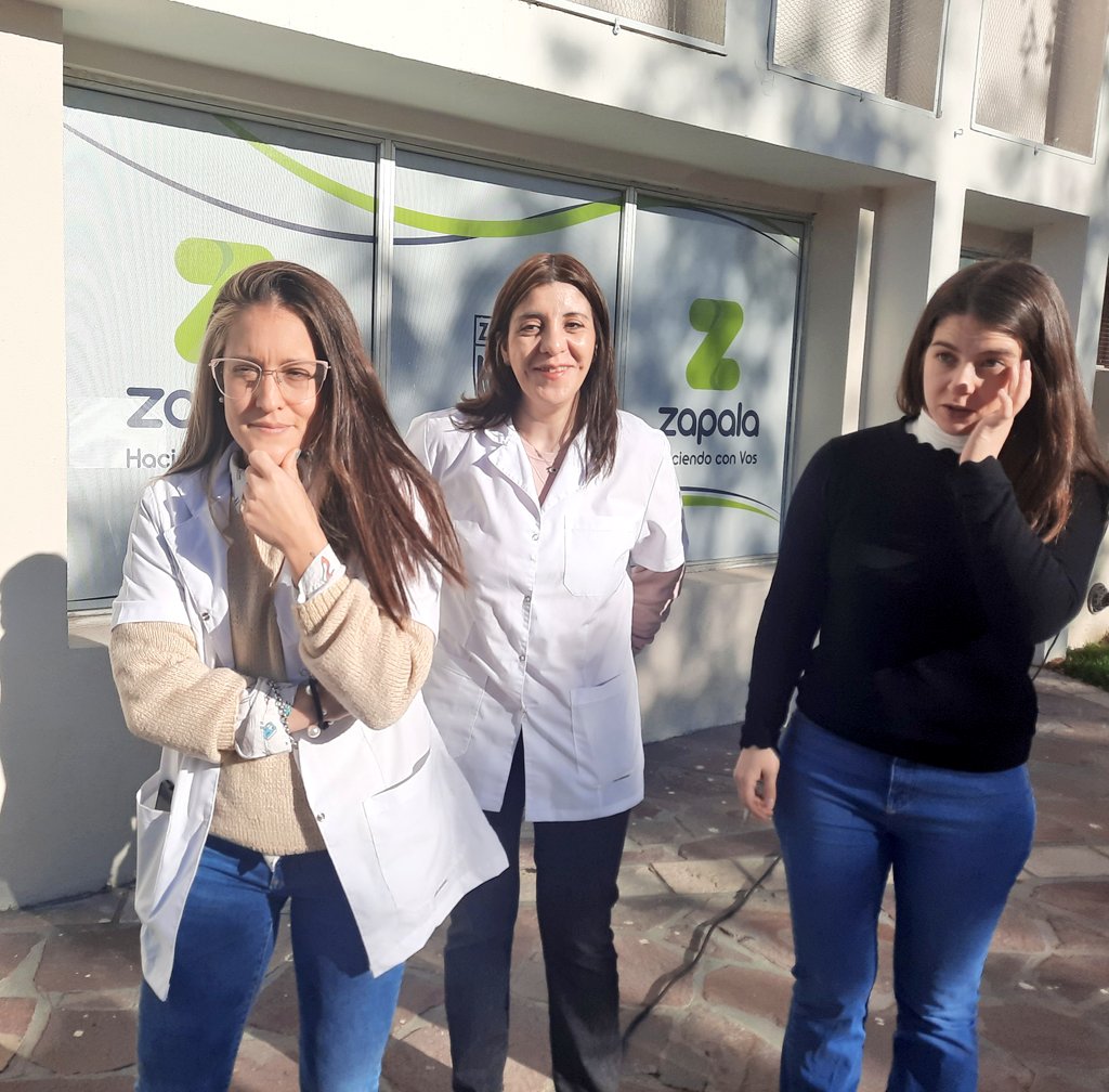 prensa_gabriel's tweet photo. #DiaDeLaCELIAQUIA #Zapala #SoyMaty Gracias al Equipo de Nutriciónistas #Lurdes, #MariaSol y #Nataly @CarlinKoopmann #JorgelinaAlmeira #SoyMaty @CarlinKoopmann @OmarGutierrezOk "La Celiquia se puede Tratar" https://t.co/hKXHEHnwMs