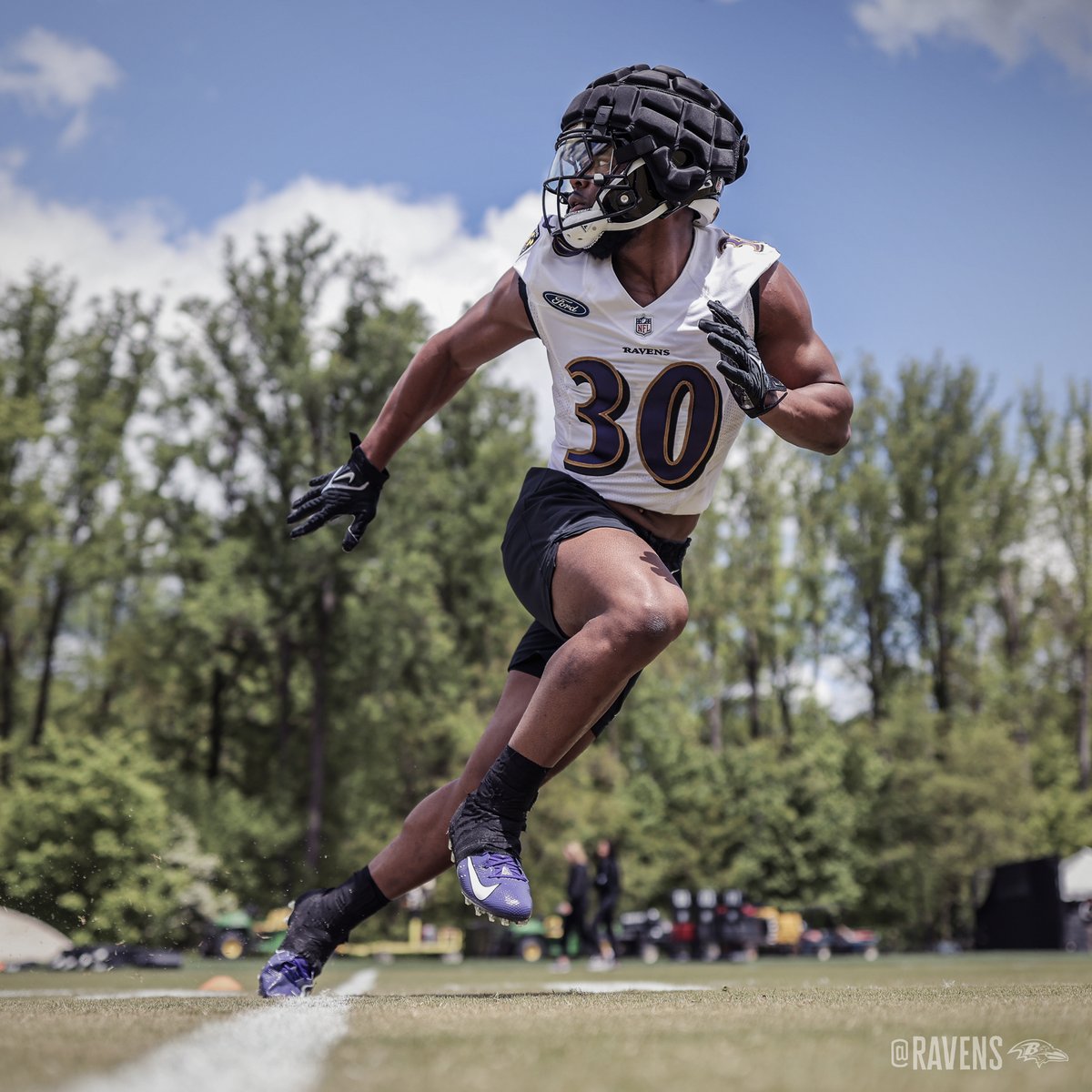 Ravens's tweet photo. Rookie camp work underway ❗️ https://t.co/ndSAUho37R